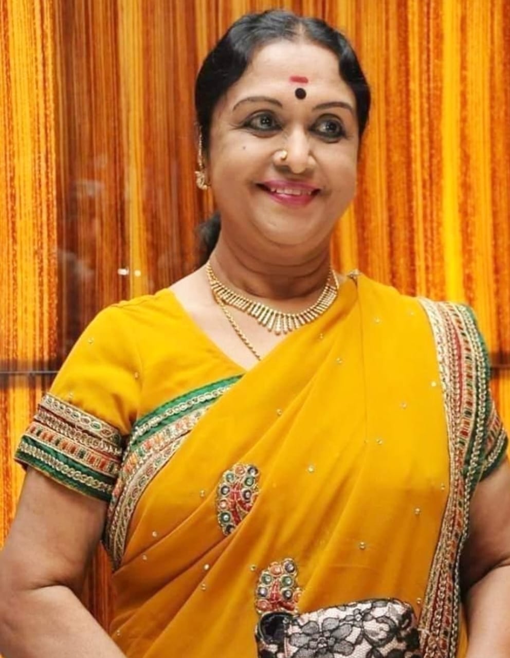 B. Saroja Devi: Bharatiya Cinema Ki Abhinaya Saraswati Ka Sitara